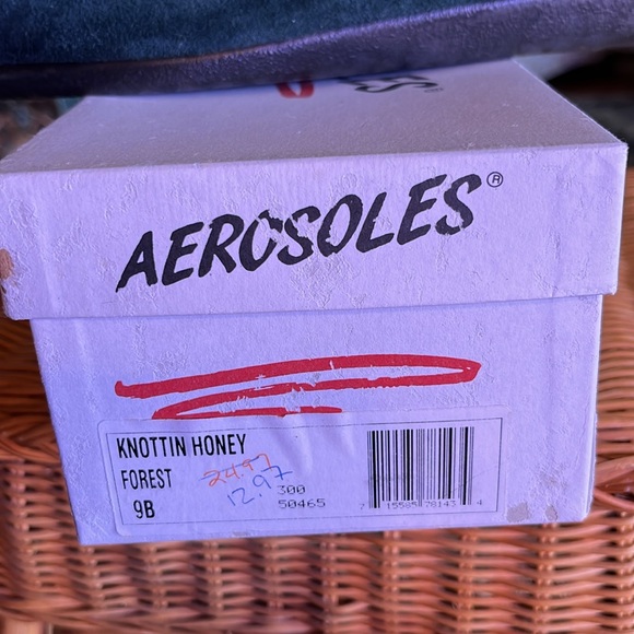 Aerosoles Knottin Honey Forest Green Flats 9B - Picture 2 of 4
